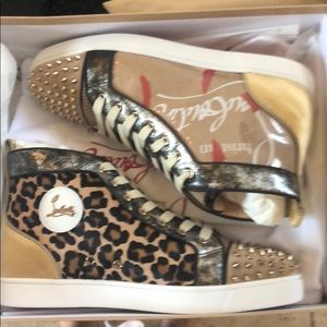 Brand New Never Wore, Size 45